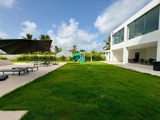 Apartamento en Residencial Bávaro-Punta Cana, Bávaro con 2 habitaciones, 2 baños, 1 parqueo - Imagen 6