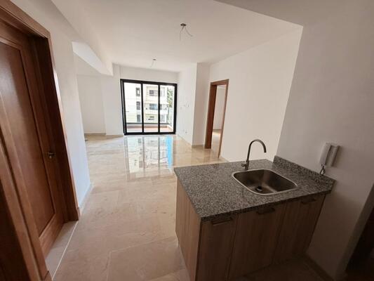 Apartamento en La Esperilla, Santo Domingo D.N. con 1 habitación, 1 baño, 1 parqueo en 7mo nivel de 65 mts² con mantenimiento incluido - Imagen 3