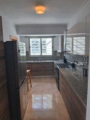 Apartamento en Piantini, Santo Domingo D.N. con 2 habitaciones, 2 baños, 2 parqueos en 10mo nivel de 125 mts² con mantenimiento incluido - Imagen 7