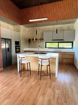 Villa en El Choco, Sosúa con 3 habitaciones, 3 baños, 2 parqueos de 1 nivel de 270 mts² con mantenimiento incluido - Imagen 3
