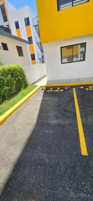 Apartamento en Don Pedro, Santiago con 3 habitaciones, 2 baños, 1 parqueo en 1er nivel de 100 mts² - Imagen 2