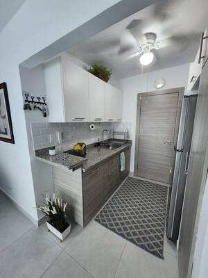Apartamento en Pueblo Bávaro, Bávaro con 2 habitaciones, 2 baños, 1 parqueo en 1er nivel de 61 mts² con mantenimiento incluido - Imagen 4