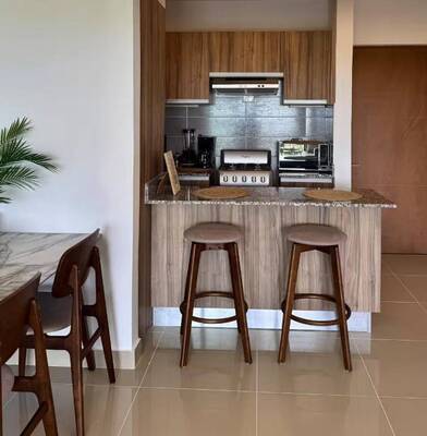 Apartamento en Epic Residences, Bávaro con 2 habitaciones, 2 baños, 1 parqueo en 4to nivel con mantenimiento incluido - Imagen 2