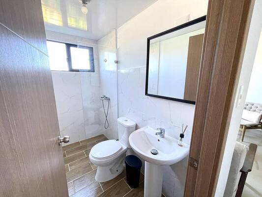 Apartamento en Epic Residences, Bávaro con 1 habitación, 2 baños, 1 parqueo en 1er nivel de 60 mts² con mantenimiento incluido - Imagen 4