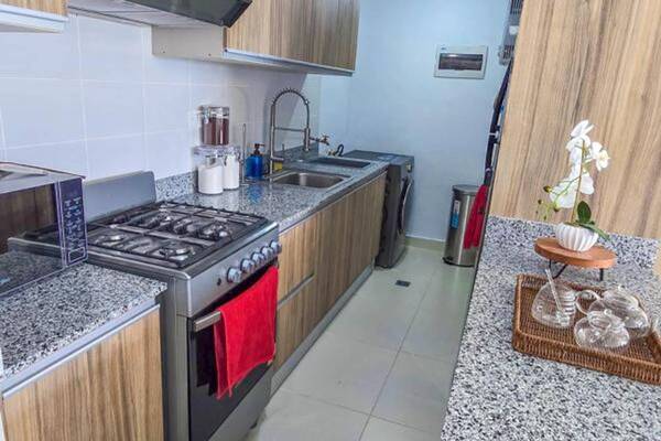 Apartamento en Epic Residences, Bávaro con 2 habitaciones, 2 baños, 1 parqueo en 3er nivel de 74 mts² con mantenimiento incluido - Imagen 4