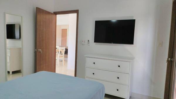 Apartamento en Epic Residences, Bávaro con 2 habitaciones, 2 baños, 1 parqueo en 1er nivel de 74 mts² con mantenimiento incluido - Imagen 7