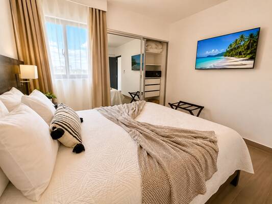 Apartamento en Avenida Barceló, Bávaro con 2 habitaciones, 2 baños, 1 parqueo en 2do nivel con mantenimiento incluido - Imagen 5