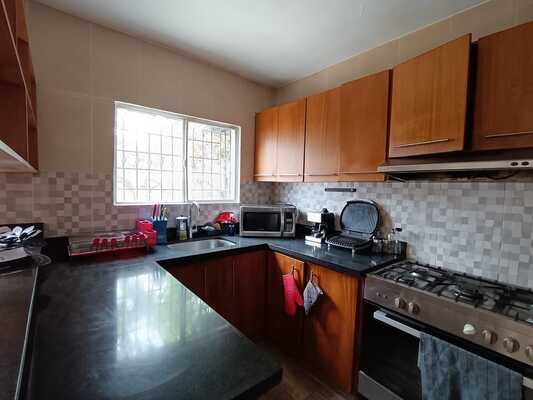 Casa en Altos De Arroyo Hondo, Santo Domingo D.N. con 3 habitaciones, 2 baños, 2 parqueos con mantenimiento incluido - Imagen 6