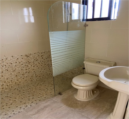 Casa en Buena Vista Ll, Santo Domingo Norte con 7 habitaciones, 3 baños, 4 parqueos de 297 mts² - Imagen 4