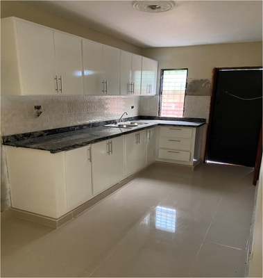 Casa en Buena Vista Ll, Santo Domingo Norte con 7 habitaciones, 3 baños, 4 parqueos de 297 mts² - Imagen 6