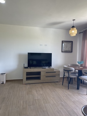 Apartamento en LOS CORALES, Bávaro con 1 habitación, 1 baño, 1 parqueo en 4to nivel de 52 mts² con mantenimiento incluido - Imagen 7