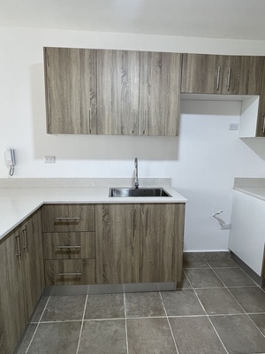 Apartamento en Pueblo Bávaro, Bávaro con 2 habitaciones, 2 baños, 1 parqueo con mantenimiento incluido - Imagen 3