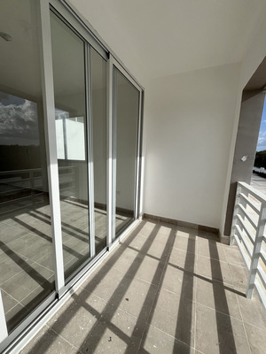 Apartamento en Pueblo Bávaro, Bávaro con 2 habitaciones, 2 baños, 1 parqueo con mantenimiento incluido - Imagen 6