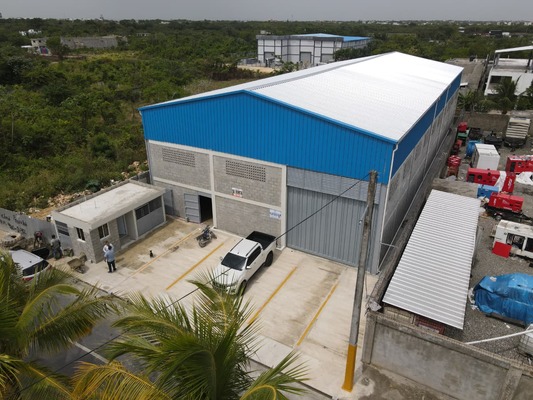 Nave industrial en Autopista Las Americas, Santo Domingo Este con 700 mts² - Imagen 3