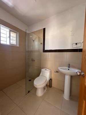 Apartamento en Altos De Arroyo Hondo, Santo Domingo D.N. con 3 habitaciones, 2 baños, 2 parqueos en 4to nivel - Imagen 6
