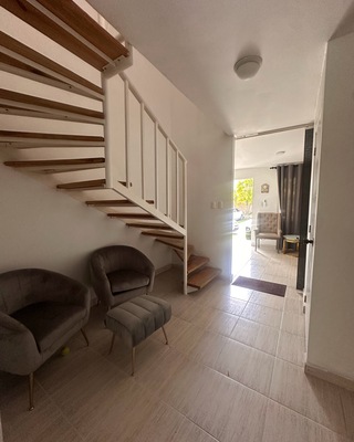 Casa en Colinas Del Arroyo, Santo Domingo Norte con 3 habitaciones, 2 baños, 2 parqueos con mantenimiento incluido - Imagen 4