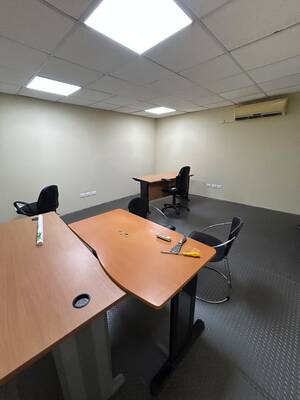 Local comercial en Los Prados, Santo Domingo D.N. con 1 baño y 1 parqueo en 2do nivel de 20 mts² con mantenimiento incluido - Imagen 5
