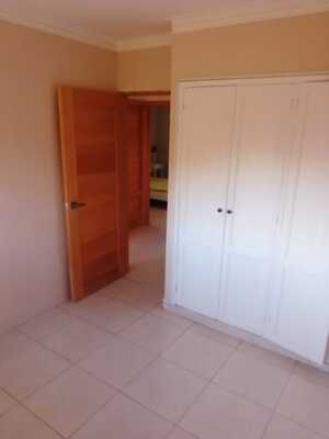Apartamento en Pantoja, Santo Domingo Oeste con 3 habitaciones, 2 baños, 2 parqueos en 4to nivel de 90 mts² - Imagen 7