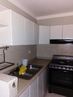 Apartamento en Pantoja, Santo Domingo Oeste con 3 habitaciones, 2 baños, 2 parqueos en 4to nivel de 90 mts² - Imagen 3