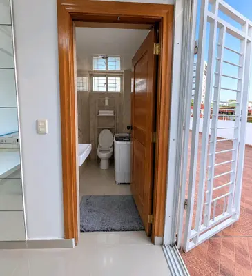 Apartamento en Don Honorio, Santo Domingo D.N. con 1 habitación, 2 baños en 5to nivel de 95 mts² con mantenimiento incluido - Imagen 7