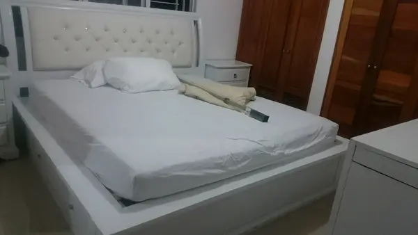 Apartamento en Don Honorio, Santo Domingo D.N. con 1 habitación, 2 baños en 5to nivel de 95 mts² con mantenimiento incluido - Imagen 2