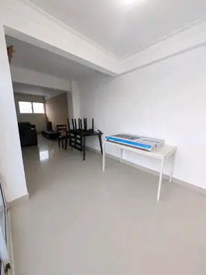 Apartamento en Don Honorio, Santo Domingo D.N. con 1 habitación, 2 baños en 5to nivel de 95 mts² con mantenimiento incluido - Imagen 3