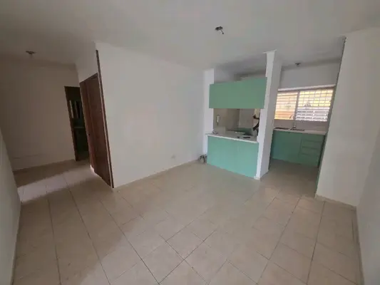 Apartamento en Altos de Arroyo Hondo III, Santo Domingo D.N. con 5 parqueos en 1er nivel de 125 mts² con mantenimiento incluido - Imagen 3