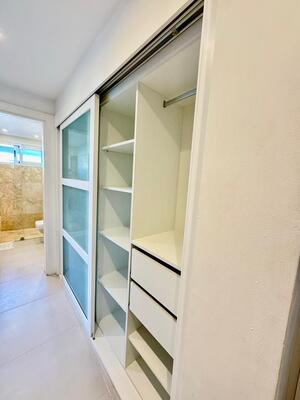 Apartamento en Cocotal Golf & Country Club, Bávaro con 2 habitaciones, 2 baños, 1 parqueo con mantenimiento incluido - Imagen 7