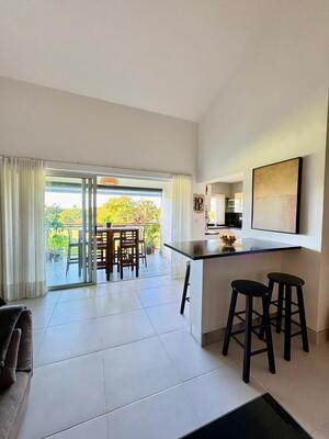 Apartamento en Cocotal Golf & Country Club, Bávaro con 2 habitaciones, 2 baños, 1 parqueo con mantenimiento incluido - Imagen 3