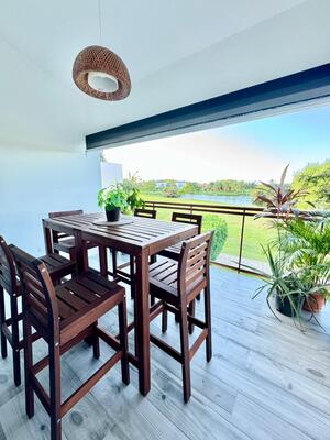 Apartamento en Cocotal Golf & Country Club, Bávaro con 2 habitaciones, 2 baños, 1 parqueo con mantenimiento incluido - Imagen 6