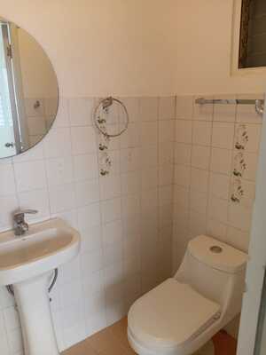 Apartamento en Gazcue, Santo Domingo D.N. con 2 habitaciones, 2 baños, 1 parqueo en 4to nivel con mantenimiento incluido - Imagen 4
