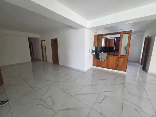Apartamento en Don Honorio, Santo Domingo D.N. con 3 habitaciones, 3 baños, 2 parqueos en 6to nivel de 150 mts² con mantenimiento incluido - Imagen 3