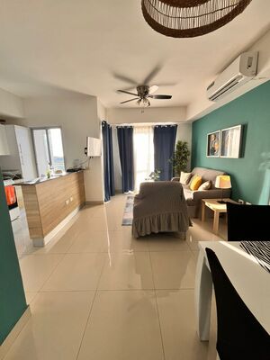 Apartamento en Boca Chica Centro, Boca Chica con 2 habitaciones, 1 baño, 1 parqueo en 5to nivel de 64 mts² con mantenimiento incluido - Imagen 2