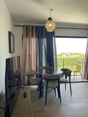 Apartamento en LOS CORALES, Bávaro con 1 habitación, 1 baño, 1 parqueo en 4to nivel de 52 mts² con mantenimiento incluido - Imagen 7