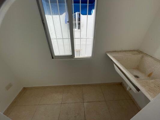 Apartamento en Ciudad Juan Bosch, Santo Domingo Este con 3 habitaciones, 2 baños, 1 parqueo de 132 mts² - Imagen 2