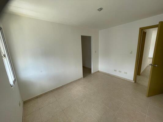 Apartamento en Ciudad Juan Bosch, Santo Domingo Este con 3 habitaciones, 2 baños, 1 parqueo en 4to nivel de 126 mts² - Imagen 7