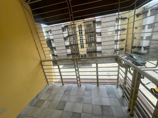 Apartamento en Autopista San Isidro, Santo Domingo Este con 3 habitaciones, 2 baños, 1 parqueo en 3er nivel de 97 mts² - Imagen 4