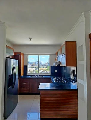 Apartamento en Ensanche Naco, Santo Domingo D.N. con 3 habitaciones, 2 baños, 2 parqueos en 5to nivel de 155 mts² con mantenimiento incluido - Imagen 6