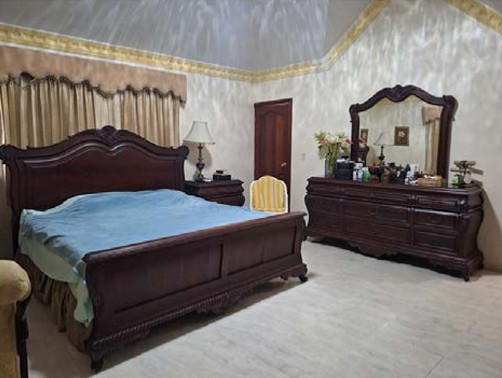 Casa en Ensanche Isabelita II, Santo Domingo Este con 4 habitaciones, 3 baños, 2 parqueos de 340 mts² - Imagen 5