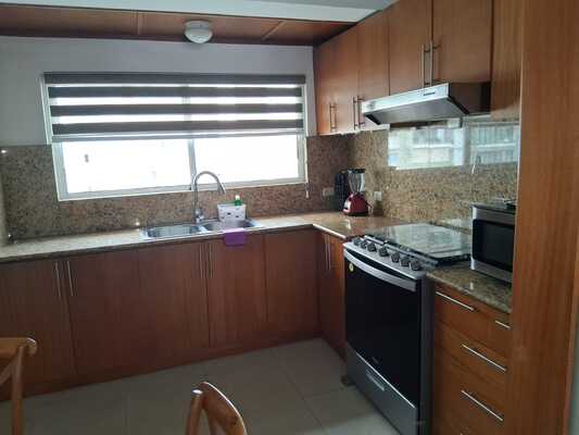 Apartamento en Piantini, Santo Domingo D.N. con 2 habitaciones, 2 baños en 8vo nivel de 125 mts² con mantenimiento incluido - Imagen 5