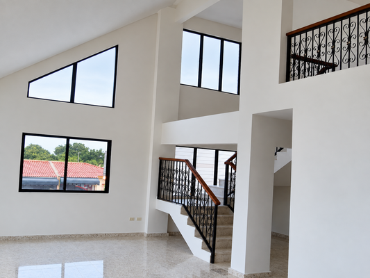 Penthouse en Los Alamos, Santiago con 4 habitaciones, 4 baños, 2 parqueos en 3er nivel de 224 mts² - Imagen 1