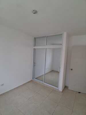 Apartamento en Ciudad Juan Bosch, Santo Domingo Este con 3 habitaciones, 2 baños, 1 parqueo de 110 mts² con mantenimiento incluido - Imagen 6