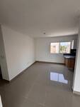 Apartamento en Centro Olímpico Juan Pablo Duarte, Santo Domingo D.N. con 3 habitaciones, 1 baño, 1 parqueo en 5to nivel con mantenimiento incluido - Imagen 6