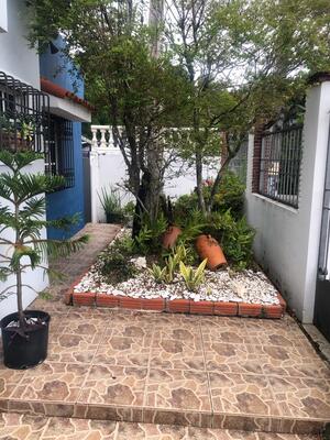 Casa en Altos De Arroyo Hondo, Santo Domingo D.N. con 3 habitaciones, 2 baños, 2 parqueos con mantenimiento incluido - Imagen 4