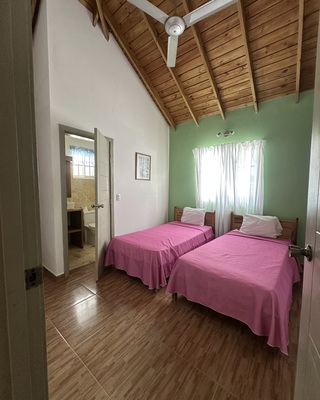 Villa en Las Terrenas, Las Terrenas con 4 habitaciones, 4 baños, 2 parqueos de 2 niveles de 395 mts² - Imagen 3