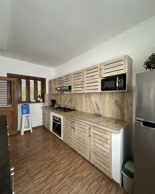 Villa en Las Terrenas, Las Terrenas con 4 habitaciones, 4 baños, 2 parqueos de 2 niveles de 395 mts² - Imagen 6