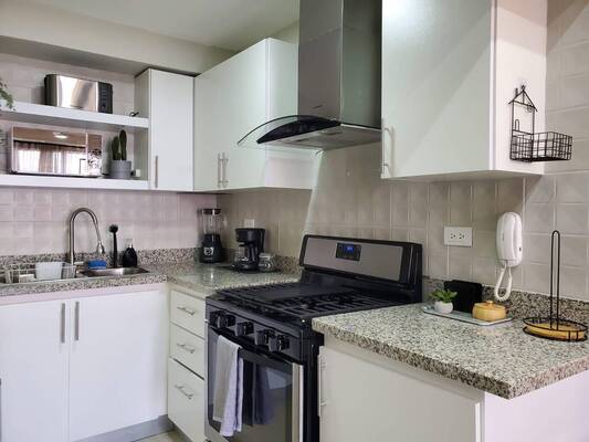 Apartamento en Quisqueya, Santo Domingo D.N. con 1 habitación, 1 baño, 1 parqueo de 74 mts² - Imagen 3