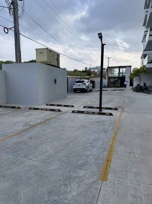 Apartamento en Av. Hispanoaméricana, Santiago con 3 habitaciones, 2 baños, 4 parqueos en 9no nivel de 120 mts² con mantenimiento incluido - Imagen 7