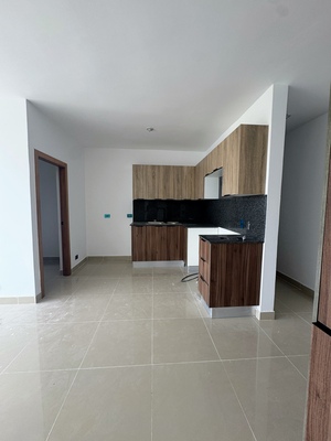 Apartamento en Bella Vista Norte, Santo Domingo D.N. con 2 habitaciones, 2 baños, 2 parqueos en 7mo nivel con mantenimiento incluido - Imagen 6