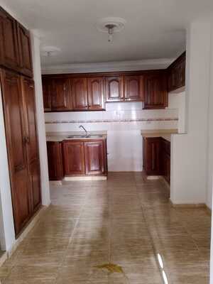 Apartamento en Alma Rosa II, Santo Domingo Este con 3 habitaciones, 2 baños, 2 parqueos - Imagen 3